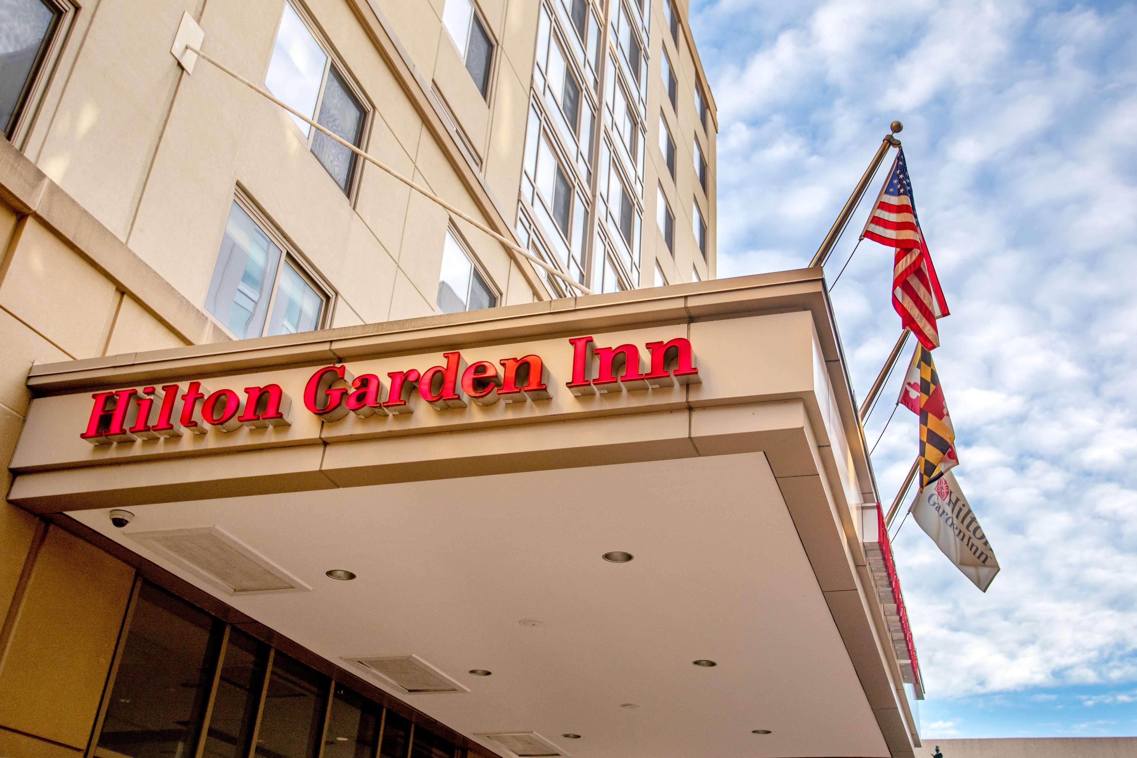 Hilton Garden Inn Bethesda Downtown Exterior photo