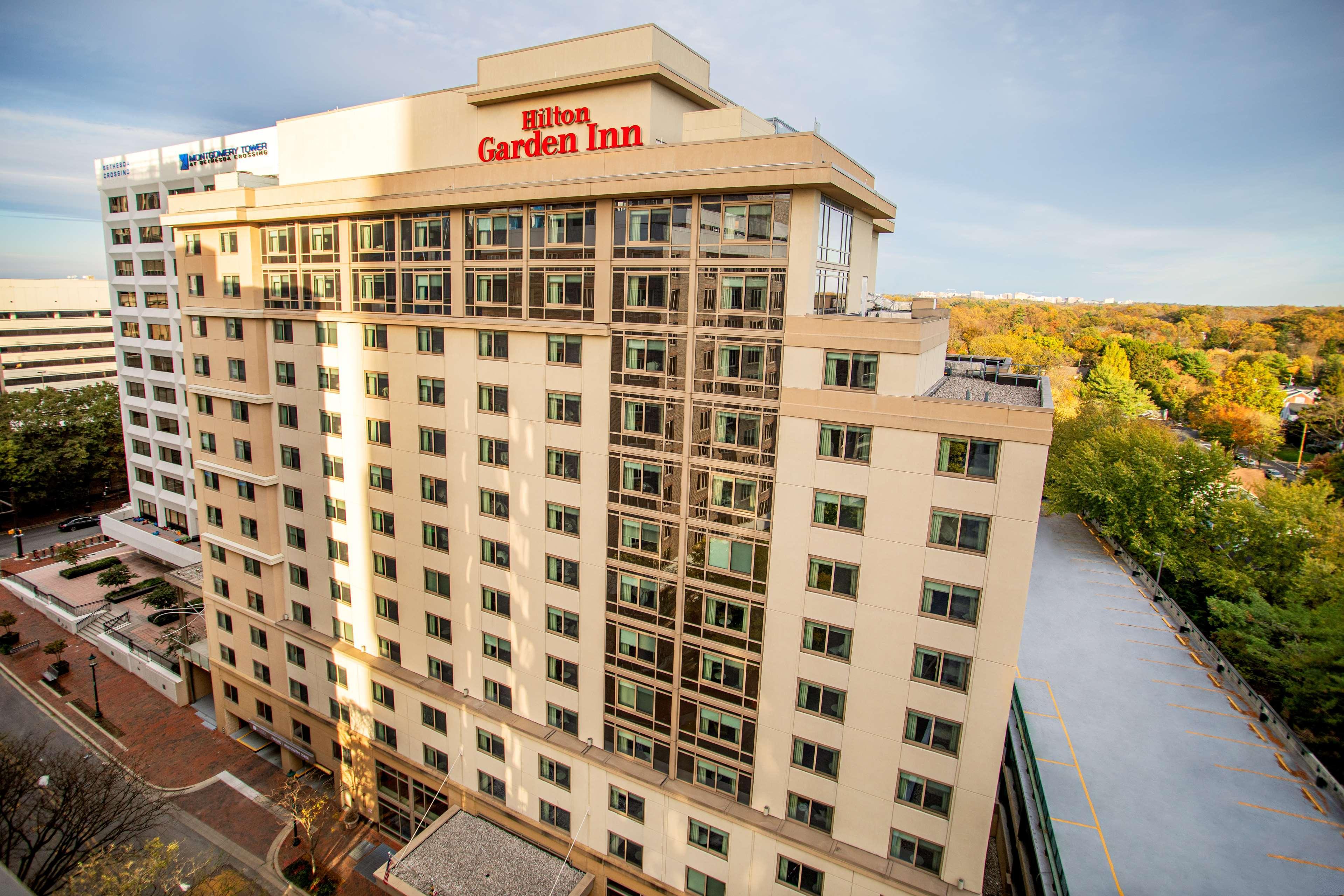 Hilton Garden Inn Bethesda Downtown Exterior photo